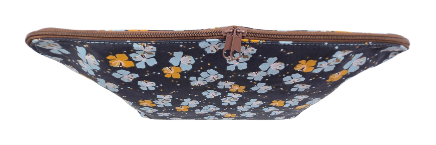 Maxi-trousse "Fleurs bleues"