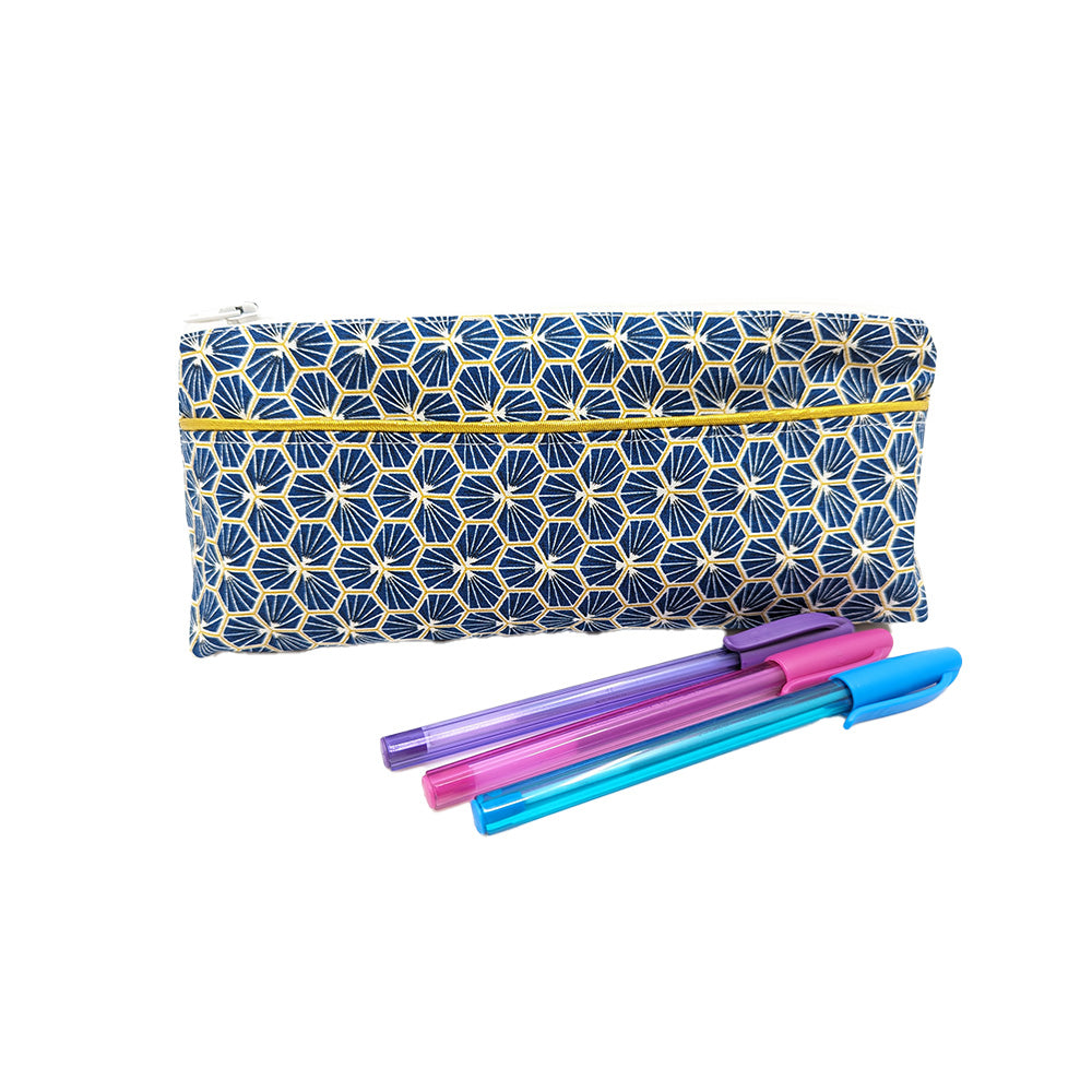 Trousse avec poche extérieure "Fleurs japonaises" bleue