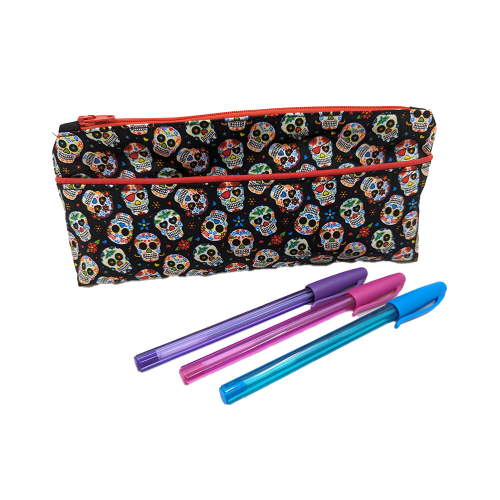 Trousse avec poche extérieure Red Skulls