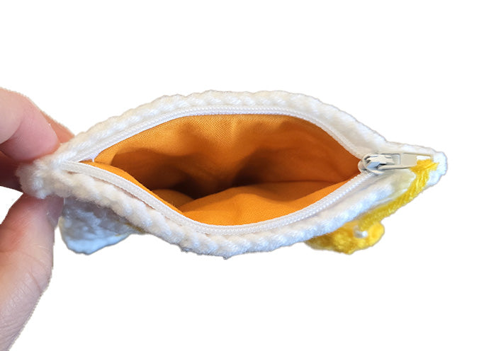 Trousse au crochet jaune petit format