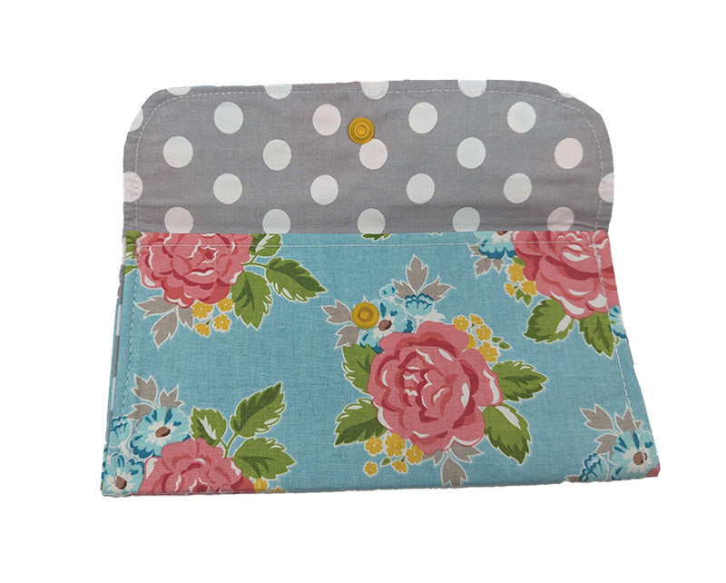 Pochette double bleue à fleurs