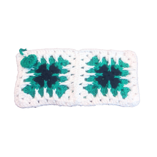 Trousse au crochet verte grand format