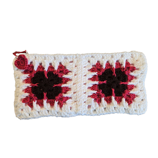 Trousse au crochet rose grand format