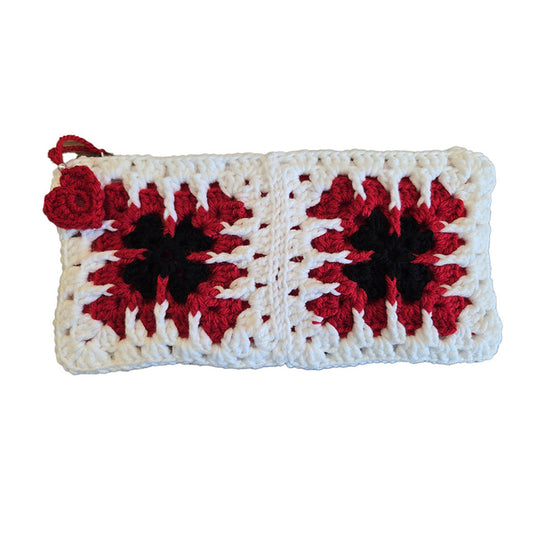 Trousse au crochet rouge grand format