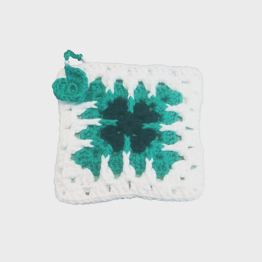 Trousse au crochet verte petit format