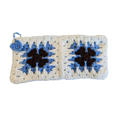 Trousse au crochet bleue grand format