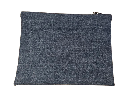 Pochette en jeans avec broderie "Coeurs bleus"