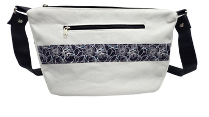 Sac à main artisanal en denim blanc "Fleurs marines"